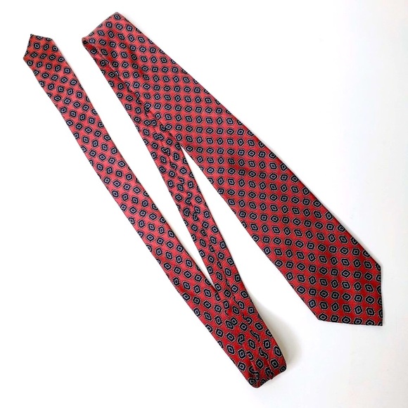 Maison Blanche Italian Diamond Pattern Silk Tie - Picture 2 of 8